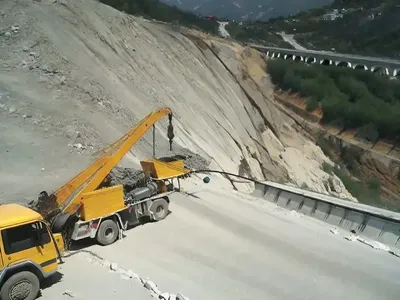 Mas sobre Estabilidad de taludes